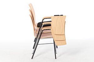 Das Stuhlgestell des Florida SP ST ist mit unterschiedlichen Beschichtungen lieferbar